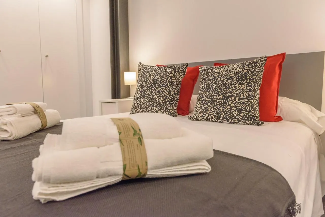 Apartamentos Constitucion By Renthas Málaga Spagna